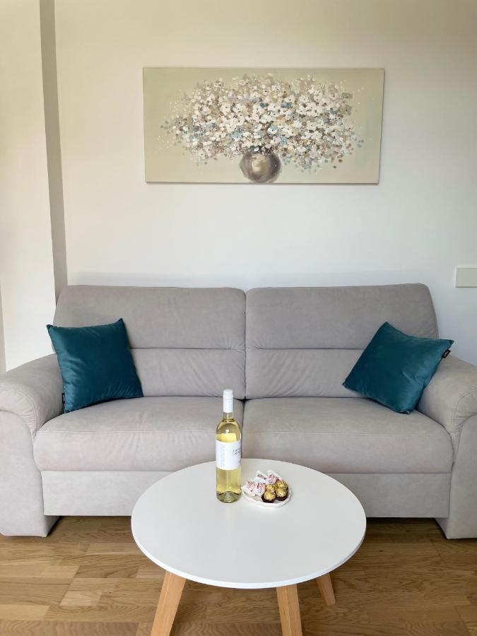 Studio Apartment Maris Podstrana Exteriér fotografie